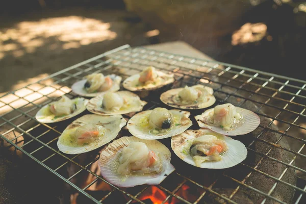 Grilled fresh scallops — Stock Photo, Image