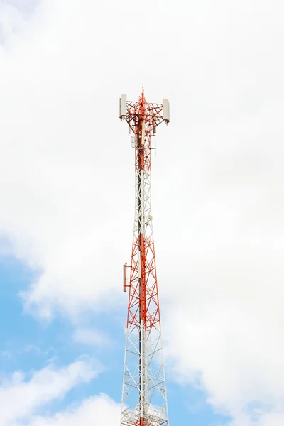 Torre radio e cielo . — Foto Stock