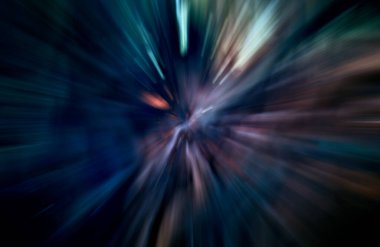 Hızlanma hareketi var. Işık ve çizgiler koyu arkaplanda hızla hareket ediyor