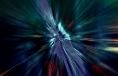 Hızlanma hareketi var. Işık ve çizgiler koyu arkaplanda hızla hareket ediyor