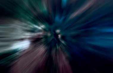 Hızlanma hareketi var. Işık ve çizgiler koyu arkaplanda hızla hareket ediyor