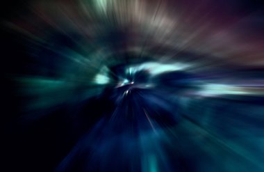 Hızlanma hareketi, ışık ve çizgiler koyu arkaplan üzerinde hızla hareket ediyor