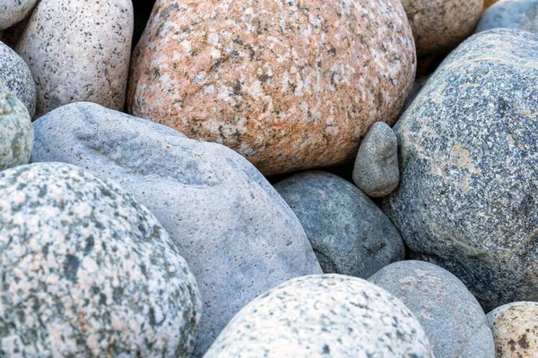 天然石だ 大きさや色の異なる石の質感 石の背景 — ストック写真