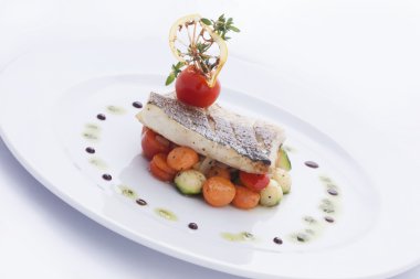 pisi balığı sebze ile