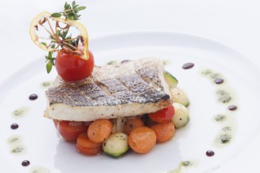 pisi balığı sebze ile