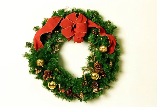Christmas flowers wreath front door hang round garland