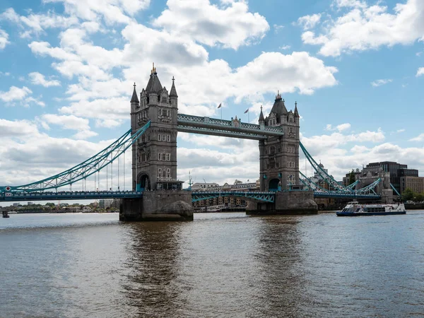 Tower Bridge Londra İngiltere'de İngiltere'de