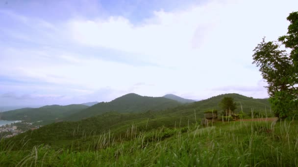 Montañas de Phuket Tailandia vista desde la estatua de Big Budha — Vídeo de stock