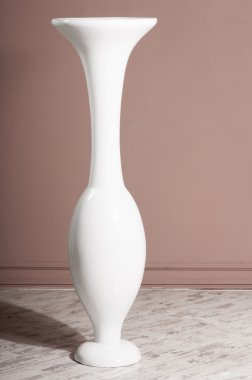 Beyaz Seramik vazolar 