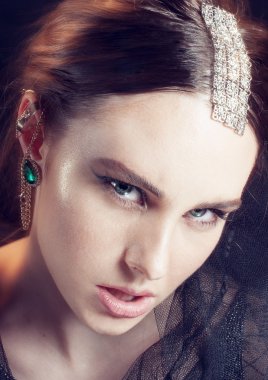 Zarif kadın moda takı.