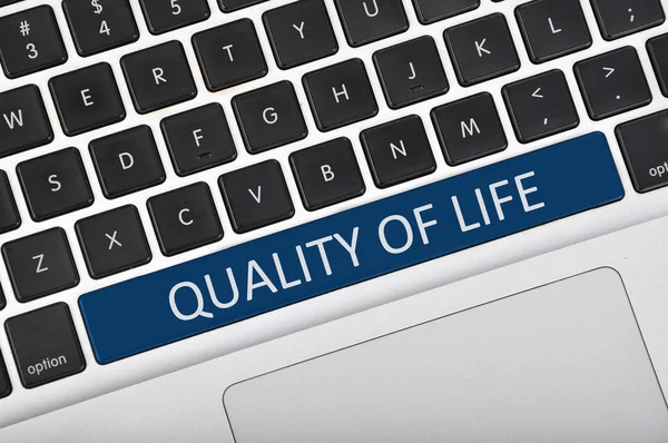 Кнопка клавіатури, написана якість життя — стокове фото
