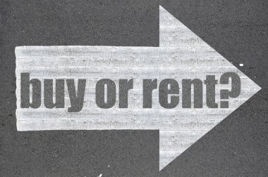 Ok kelime yazılı asfalt yolda satın almak veya kiralamak?