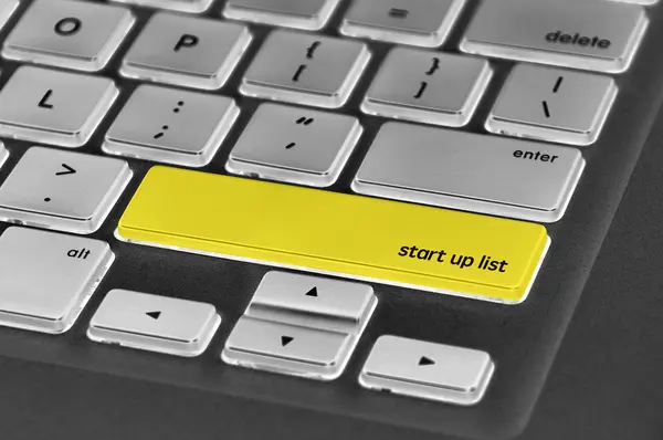 Tasto tastiera parola scritta start up list — Foto Stock
