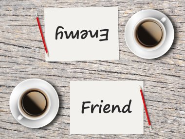 İş kavramı: Arkadaş ve düşman karşılaştırma