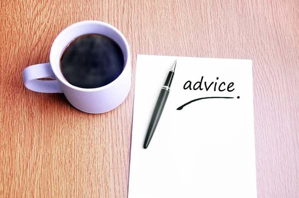 Café, pluma y notas escribir consejos — Foto de Stock