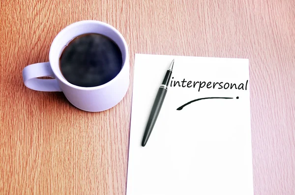 Caffè, penna e appunti scrivono interpersonali — Foto Stock