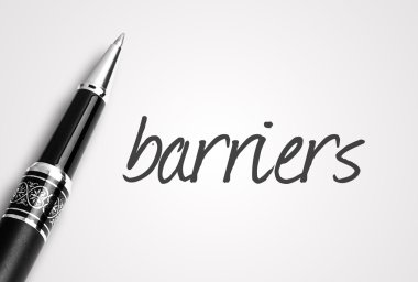 kalem engelleri kağıt üzerinde yazıyor.