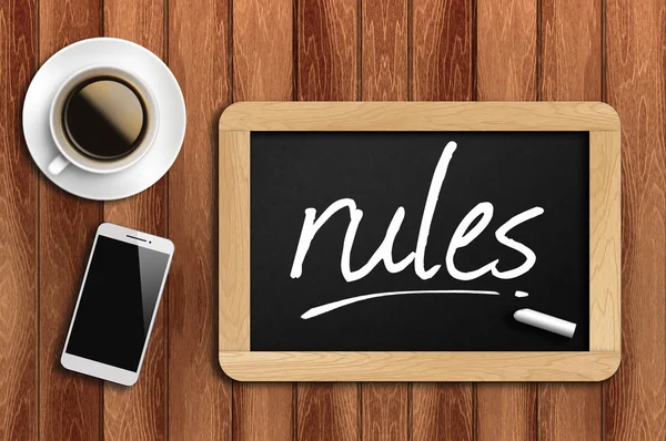 コーヒー、電話、単語の規則と黒板 — ストック写真
