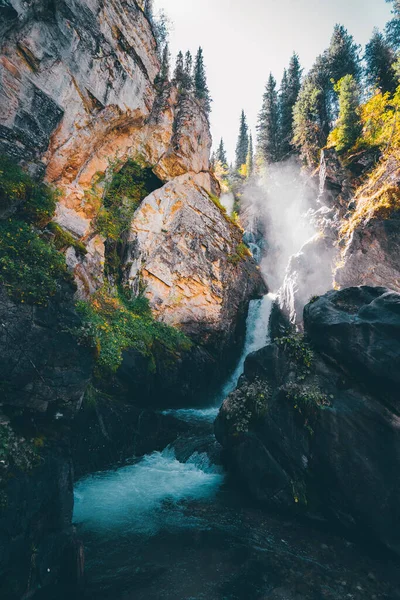 Kazakistan 'da Kairak şelalesi