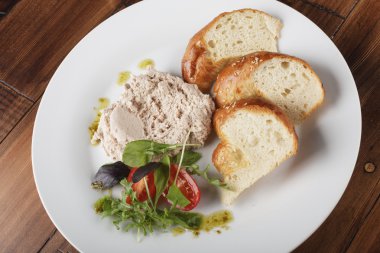 Tavşan ezme salata