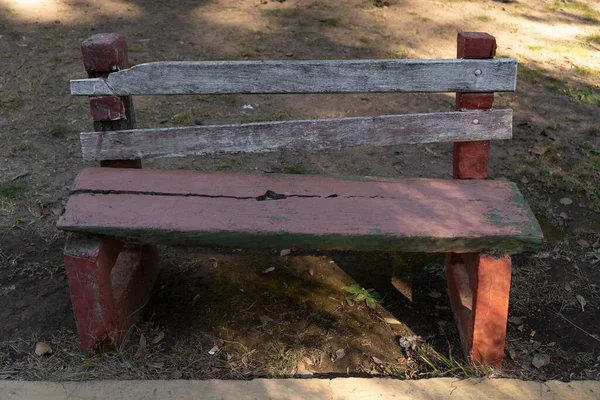 Ferme Ancien Banc Ciment Vide Dans Parc — Photo