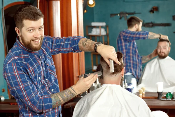 New haircut style in barber shop — Stock Photo, Image