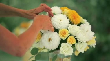 güzel çiçek aranjmanı