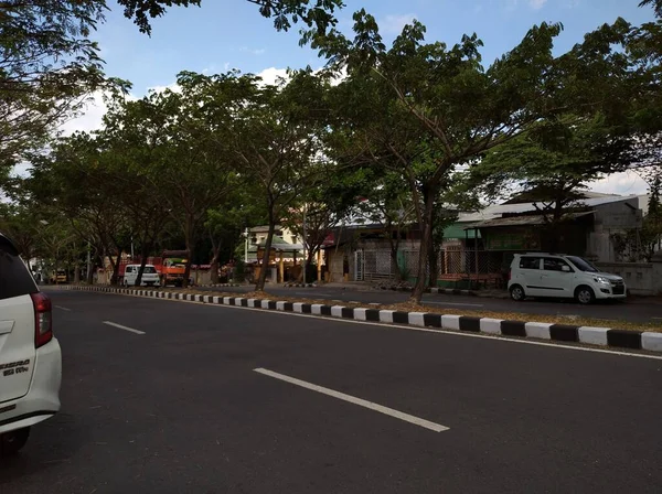 Semarang Indonésia Julho 2021 Uma Rua Tranquila Com Casas Alinhadas — Fotografia de Stock