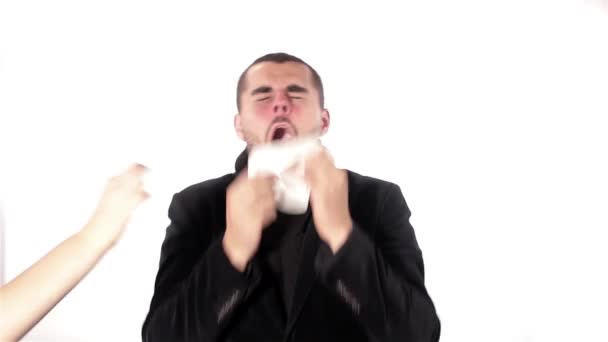Homem Doente Usando Tecido Mau Sniffle Healthcare Concept — Vídeo de Stock