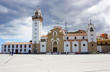 Kilise, Tenerife Adası üzerinde chapel Şehir Meydanı