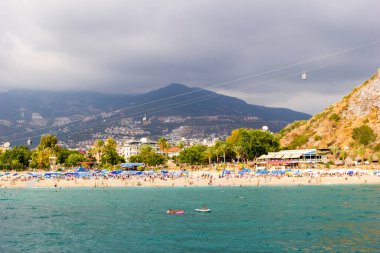 Türkiye, Alanya, Kleopatra plajı - 30 Ağustos 2017: Sahildeki Panorama.