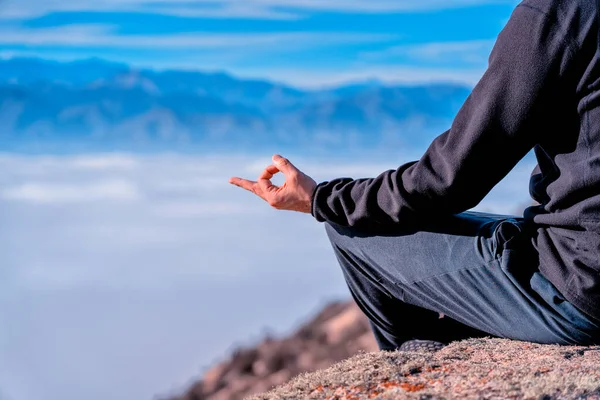 Young Man Meditating Mountain Clouds Lotus Position — Stock Photo, Image