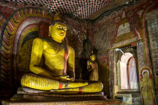 Dambulla, sri lanka tapınakta mağara. — Stok fotoğraf