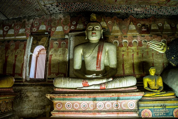 Templo de la cueva en Dambulla, Sri Lanka . —  Fotos de Stock