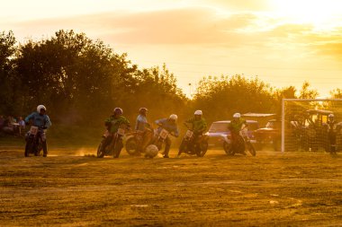 Machuhy, Ukrayna - 11 Eylül 2016: Anlar Ukrayna'nın motoball Şampiyonası maç sırasında.