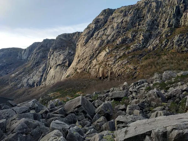 Vista Los Fiordos Cerca Byrkjedal Otoño Noruega —  Fotos de Stock