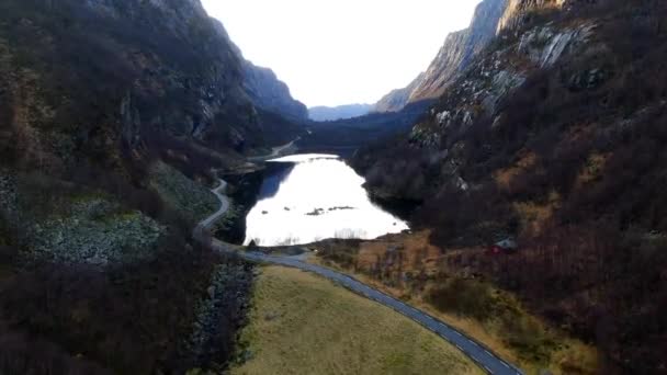 Luchtfoto Van Oude Vikingnederzetting Byrkjedal Noorwegen Het Najaar — Stockvideo