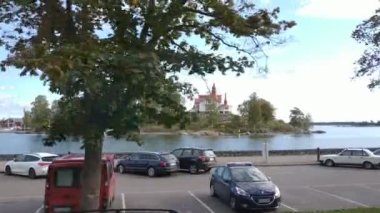Helsinki, Finlandiya 'daki Aziz Niklas katedrali yakınlarındaki cephe ve alan