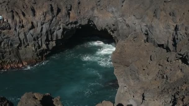 スペイン カナリア諸島 ラスパルマスの火山性のカジュアルビュー — ストック動画
