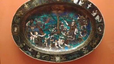 Saint Petersburg, Rusya - 22 Eylül 2019: Hermitage 'ın iç mimarisi ve sergileri hakkında günlük görüş