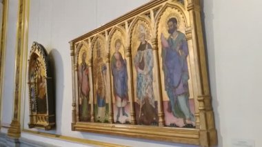 Saint Petersburg, Rusya - 22 Eylül 2019: Hermitage 'ın iç mimarisi ve sergileri hakkında günlük görüş