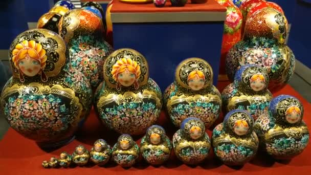 Russisch Klassiek Speelgoed Souvenirs Sint Petersburg — Stockvideo