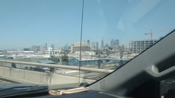 美国洛杉矶 2021年8月4日 汽车和交通的道路和高速公路视图 — 图库视频影像