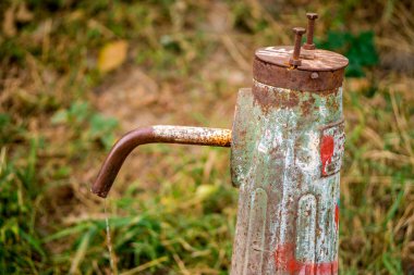 eski su sütun şehir açık havada