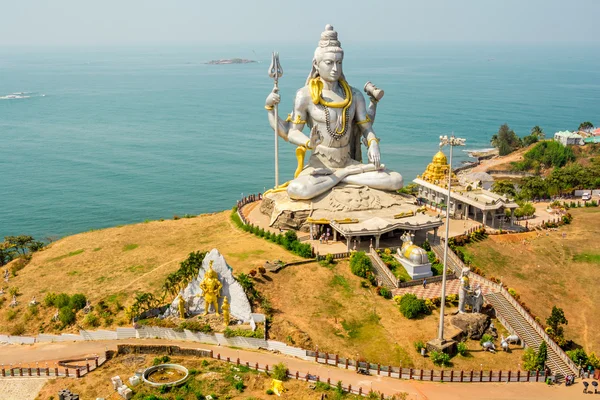Murudeshwara Tapınağı ve Hindistan beach