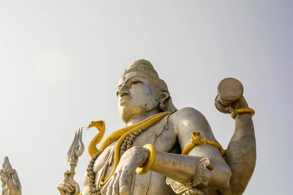 Храм Мурудешвара и пляж Индии — стоковое фото