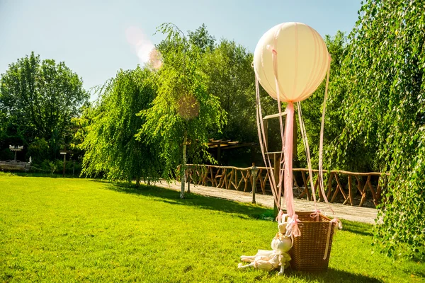 Bruiloft Decoratie objecten zonnige zomerdag — Stockfoto