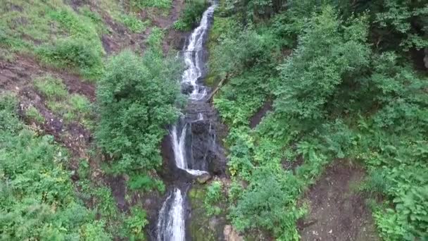 Alguysky Falls / Quadrocopter — Vídeo de stock