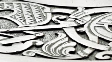Viking Ahşap oyma bir kurt veya bir ejderha, düşük alan derinliğini tasvir içinde kaydırma