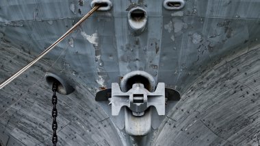 USS Hornet, ancor